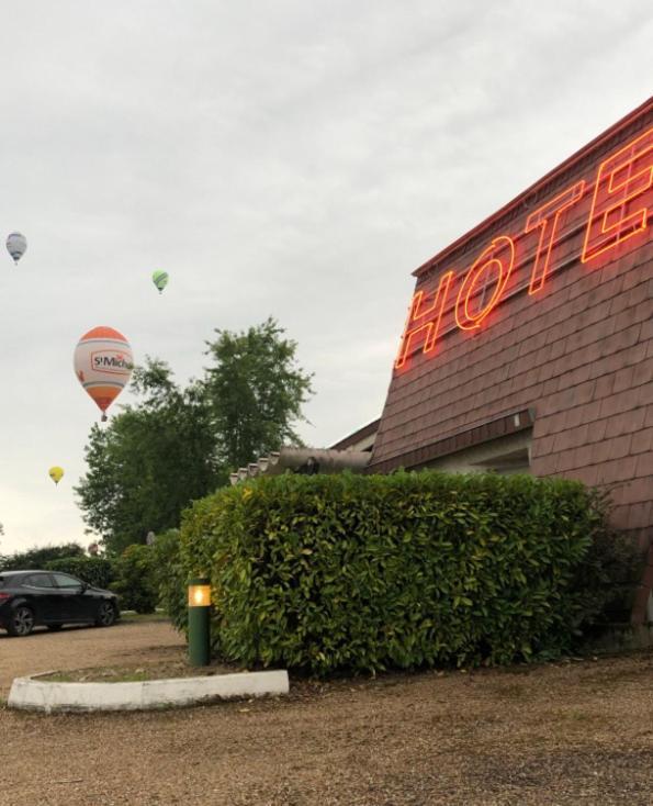 Le Charollais Motel Restaurant Contact-Hotel Vitry-en-Charollais Exterior foto